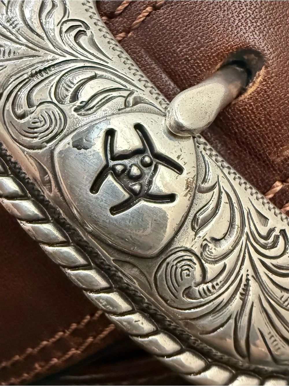 ARIAT Brown Leather Silver Ornate Buckle Rodeo Cowboy Men’s Western Belt Size 38